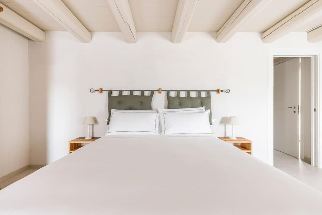 Verdeolivo 1876 - Apartments & Pool Mezzane di Sotto ภายนอก รูปภาพ