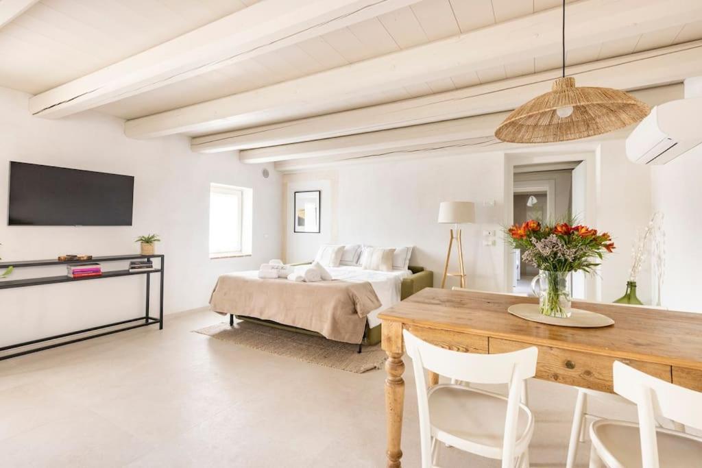 Verdeolivo 1876 - Apartments & Pool Mezzane di Sotto ภายนอก รูปภาพ