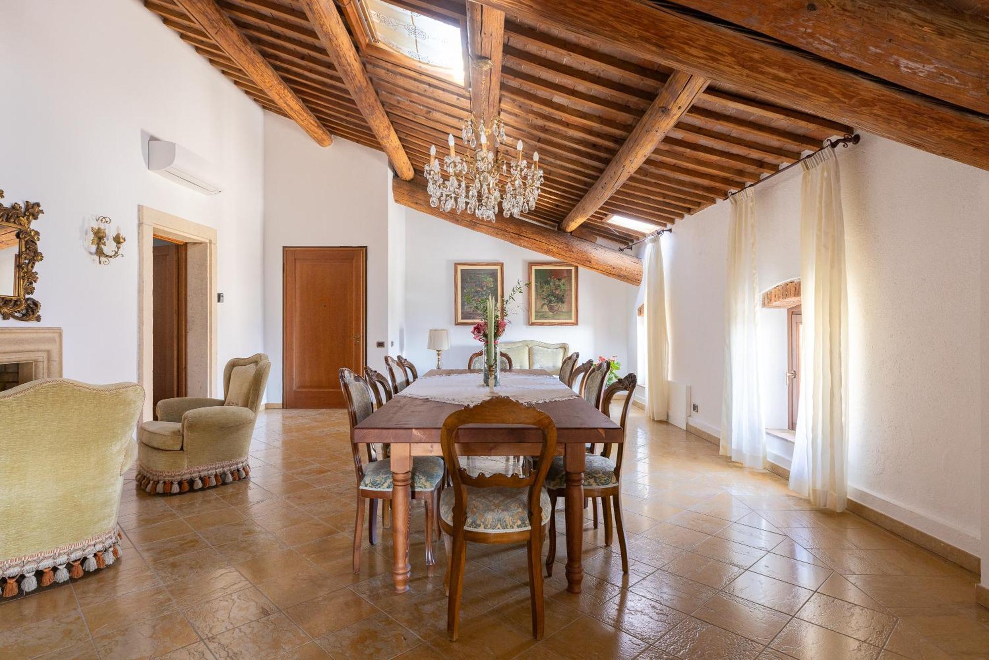 Verdeolivo 1876 - Apartments & Pool Mezzane di Sotto ภายนอก รูปภาพ