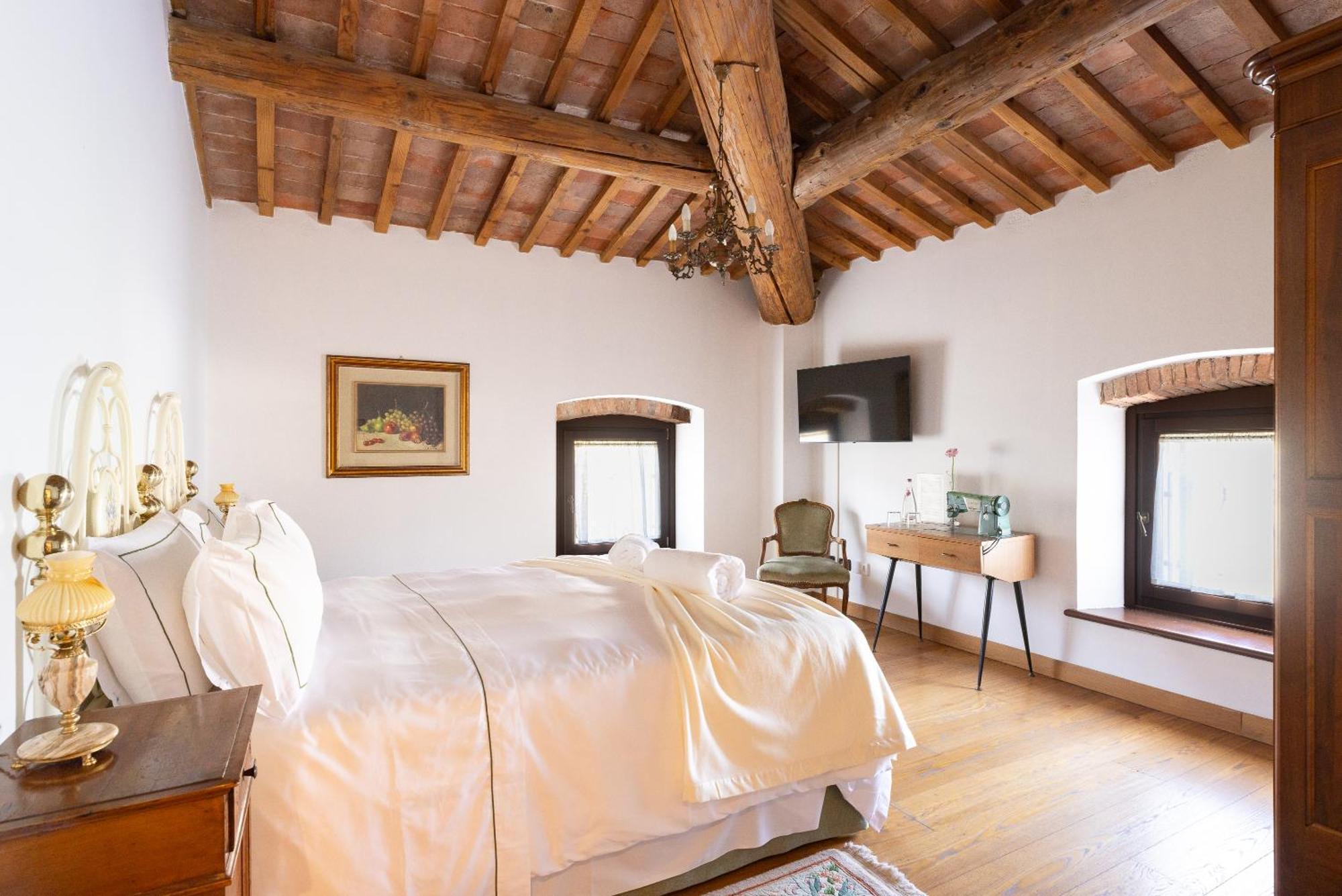 Verdeolivo 1876 - Apartments & Pool Mezzane di Sotto ภายนอก รูปภาพ