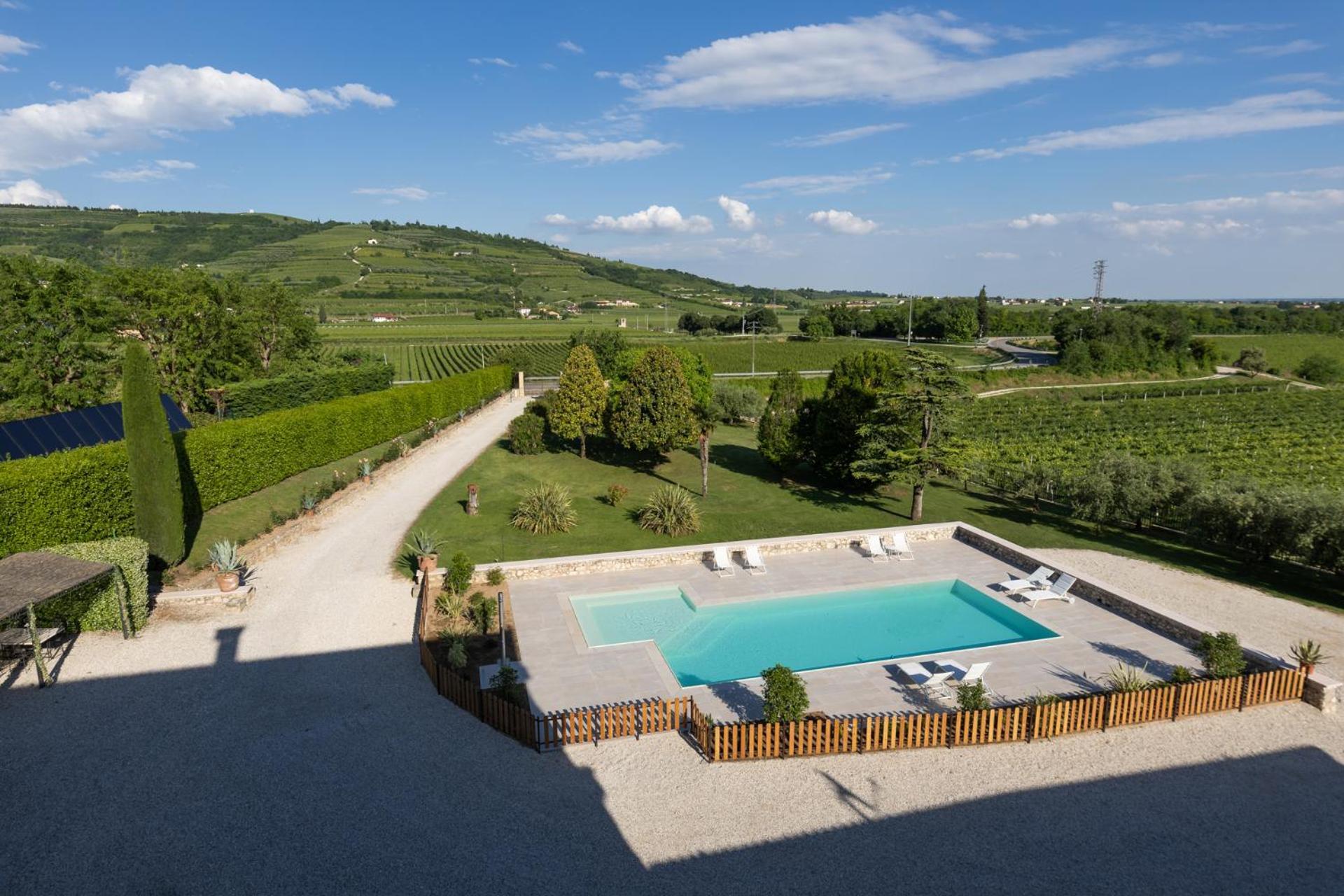 Verdeolivo 1876 - Apartments & Pool Mezzane di Sotto ภายนอก รูปภาพ