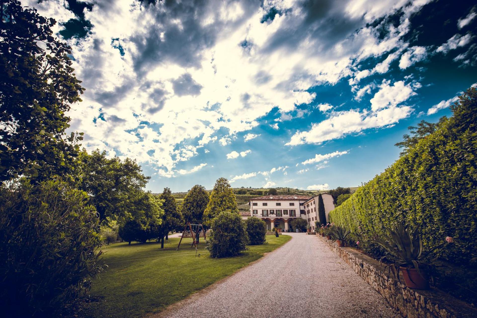 Verdeolivo 1876 - Apartments & Pool Mezzane di Sotto ภายนอก รูปภาพ